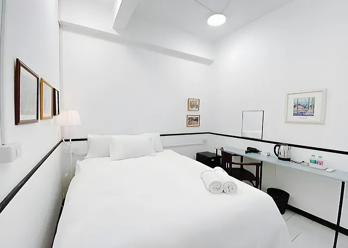 Bob House Hua Lamphong * Bangkok