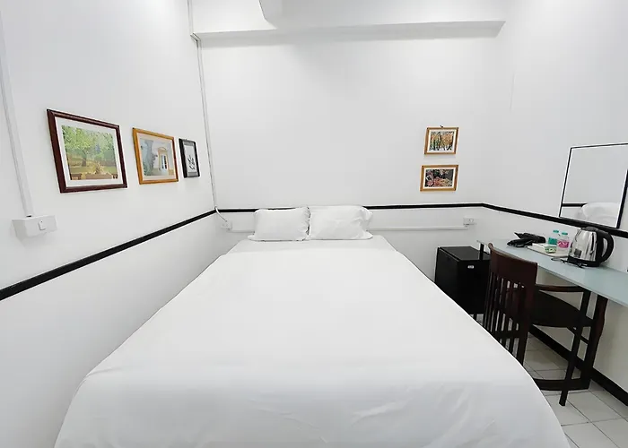 Bob House Hua Lamphong