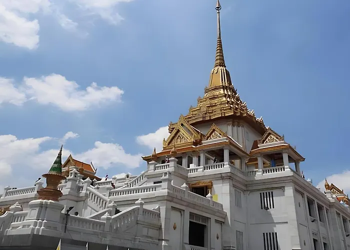 Bob House Hua Lamphong